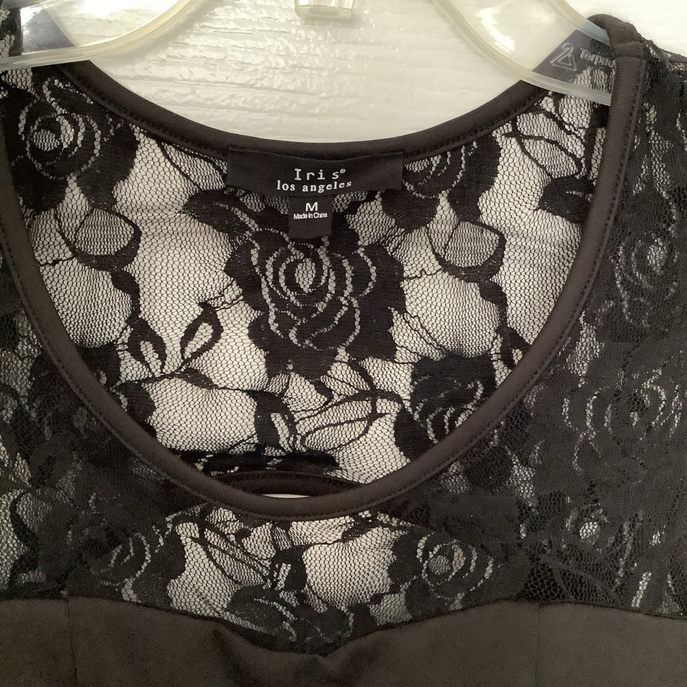JUNIORS SLEEVELESS TOP BLOUSE - IRIS- BLACK - SIZE M - Picture 3 of 4